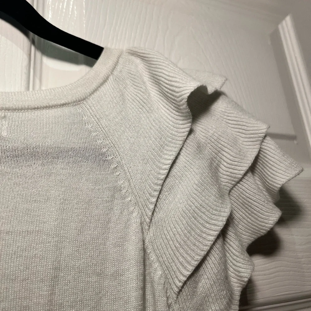 Express White Ruffle Sleeve Top - Picture 4 of 4